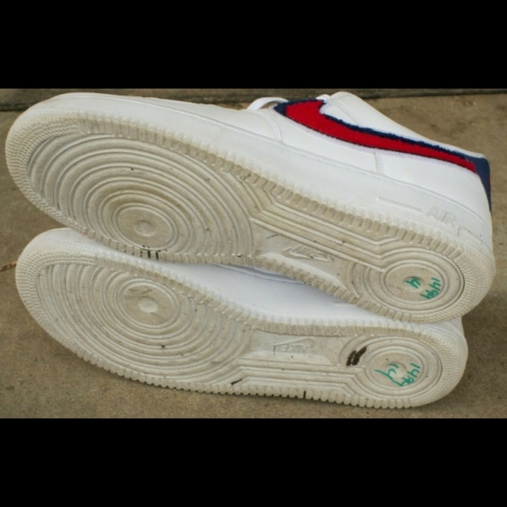 Nike Air Force 1 07 LV8 Sz 13 White Red Blue